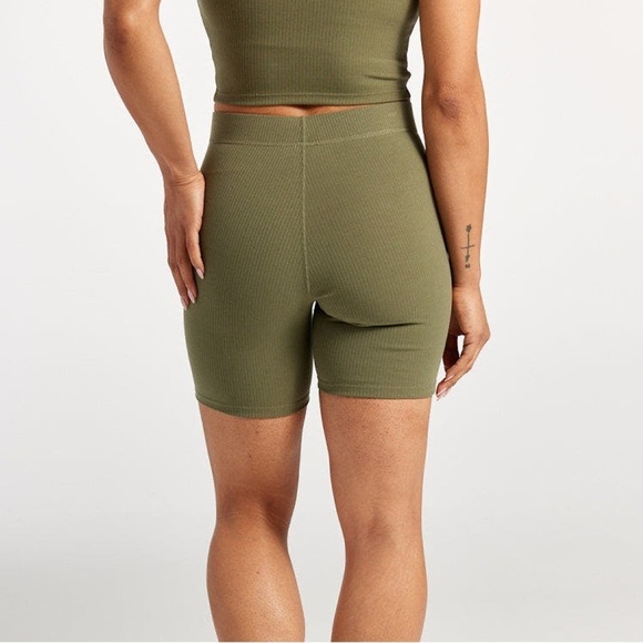 BYLT Basics Rib High-Waist Biker Short Palm - Picture 4 of 9